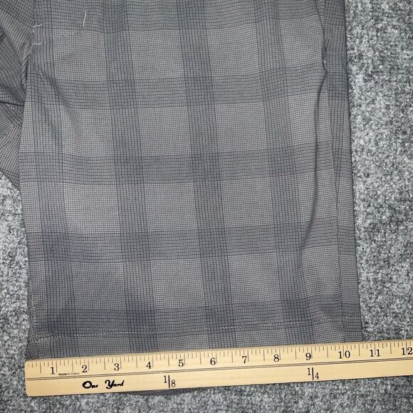 The North Face Shorts Mens Size 32 Gray Check Performance Golf Casual Outdoors - Picture 5 of 9